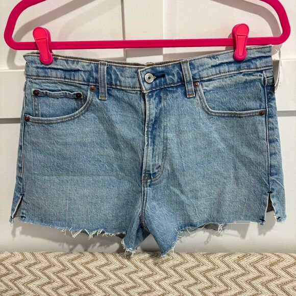 Abercrombie & Fitch High Rise Mom Shorts NWT - Picture 1 of 8